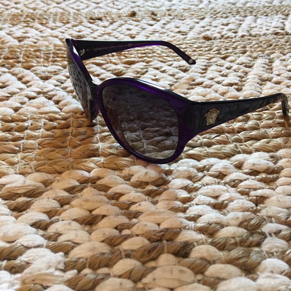 NEW Authentic Versace 4208 Sunglasses